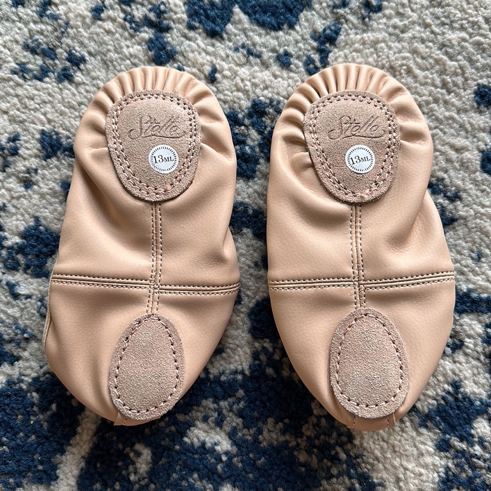 Ballet shoes - Picture 2 of 2